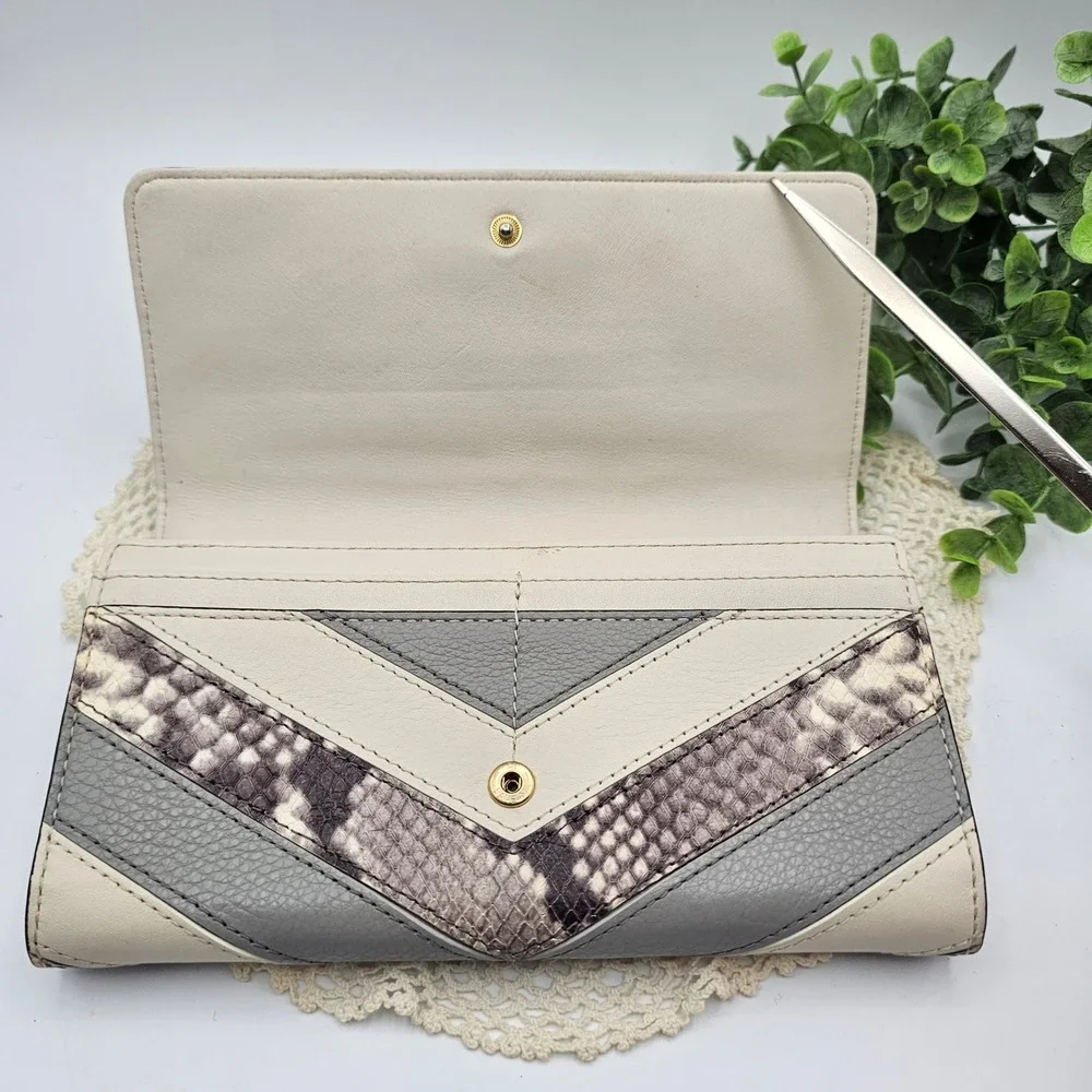Michael Kors Snakeskin Print Chevron Gray Cream Continental Wallet